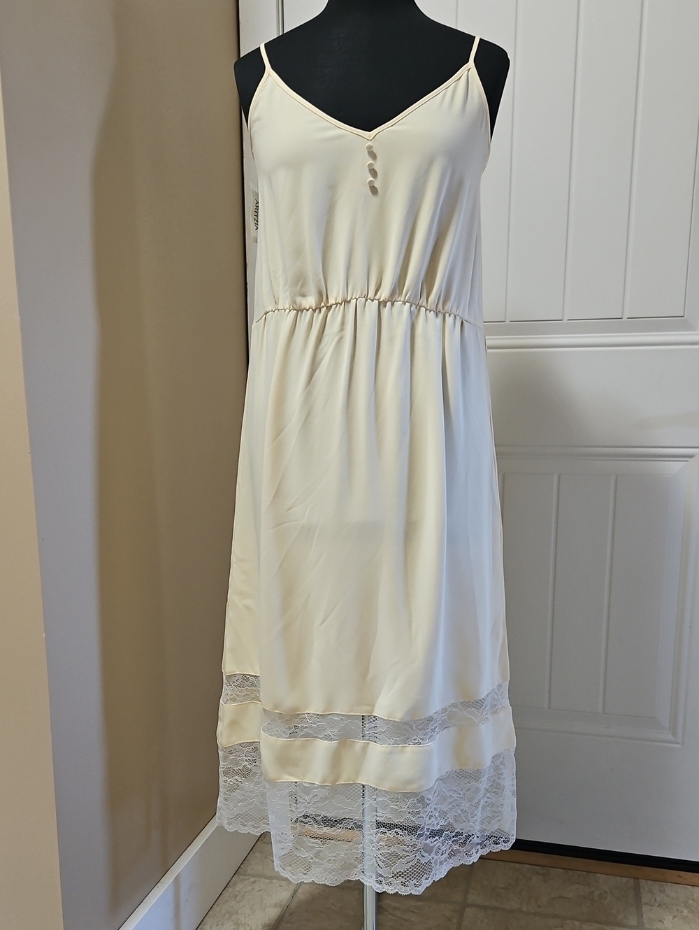 Aritzia Little Moon Aurora Lace Slip Dress XS In Yellow